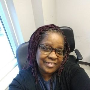 Meet your Posher, Deborah